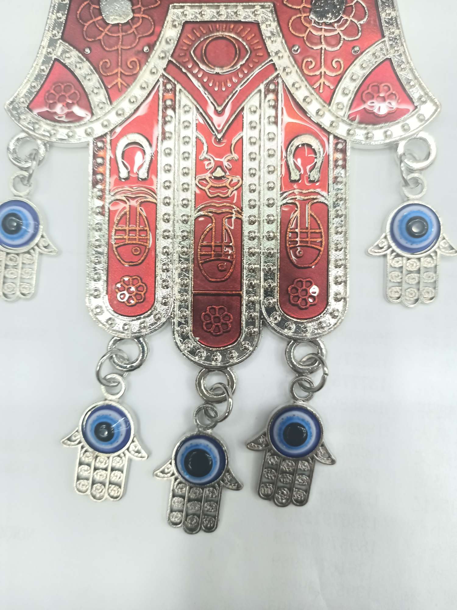 Minority Wind Red Palm Application Scenario