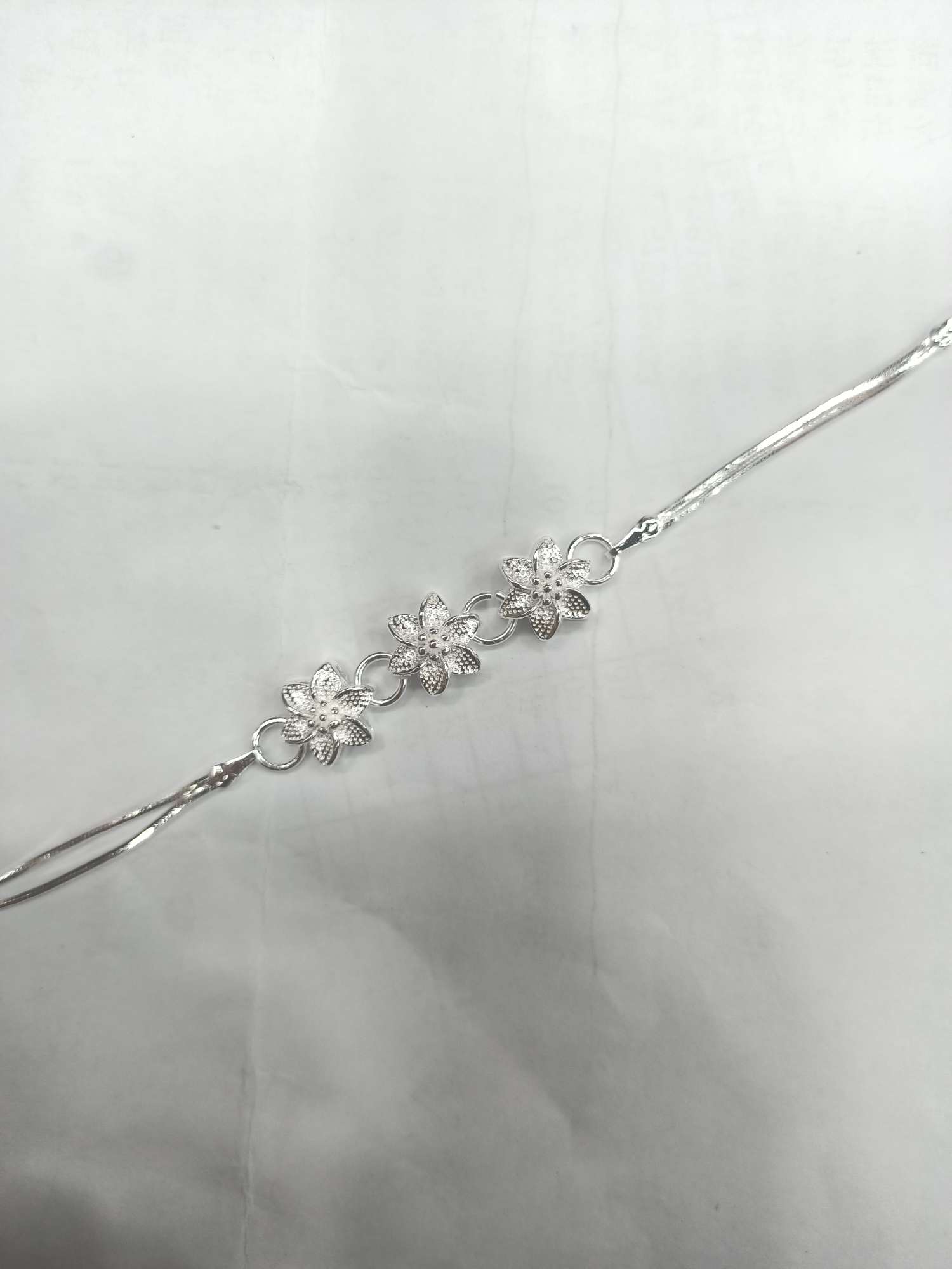 Minority Wind Six Petal Flower Bracelet