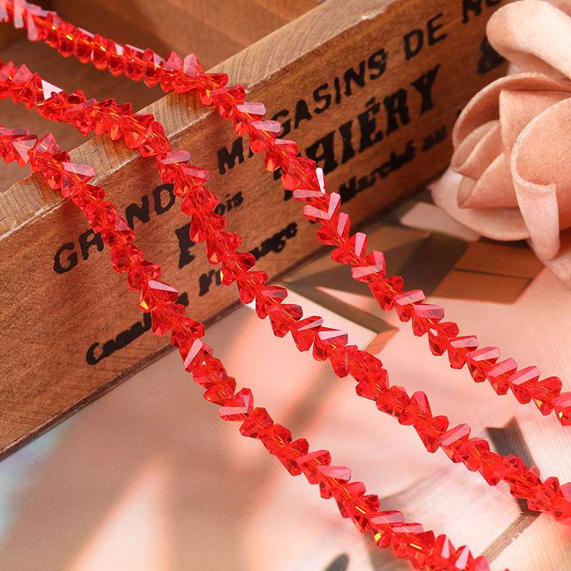 一鑫饰品厂家直销精致时尚水晶玻璃三角珠 璀璨多色水晶链服饰配件批发6MM详情图10