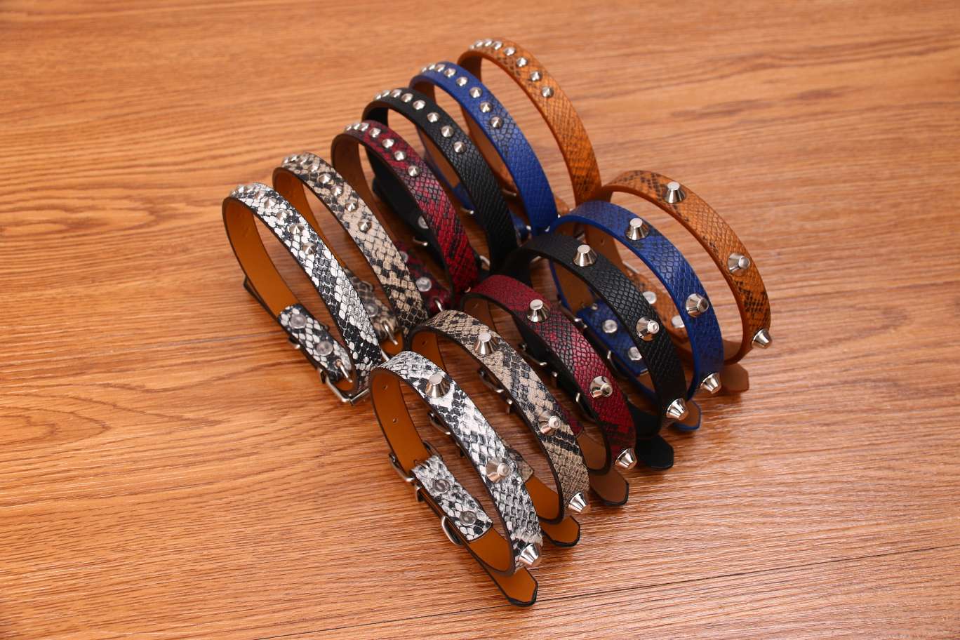 狗狗服装实物图