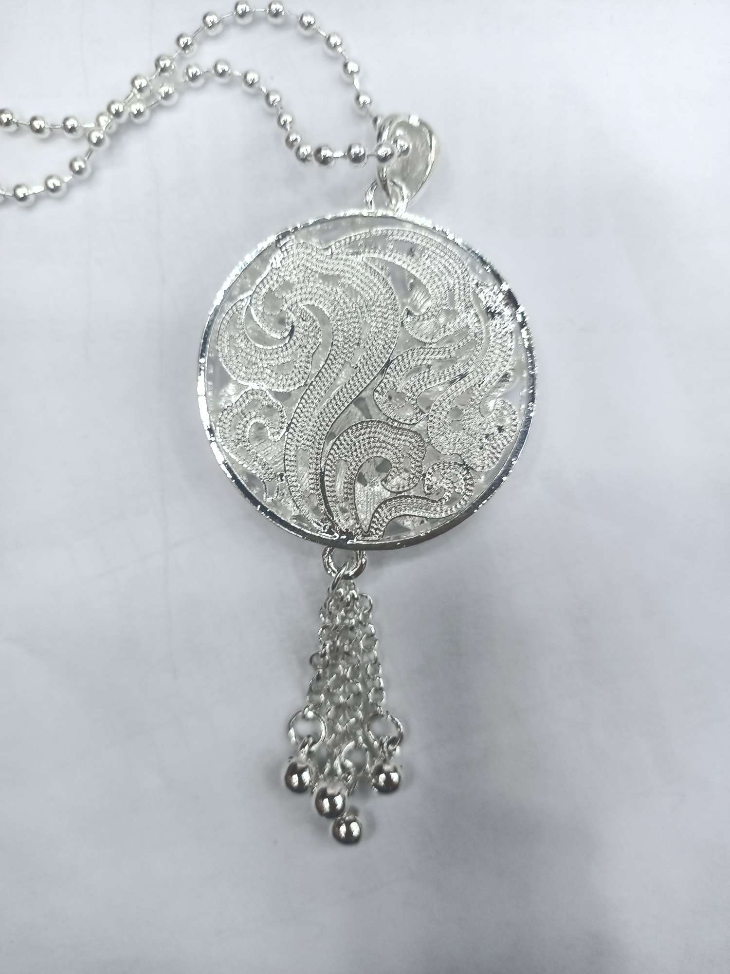 Minority Style Hollow Carving Peacock Pendant details Picture
