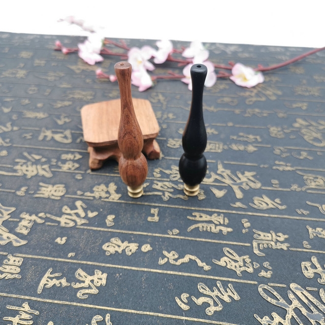 Factory direct sales of rosewood cigarette butts, filters, solid wood pipes, and rosewood filter cigarette POTS Item Picture