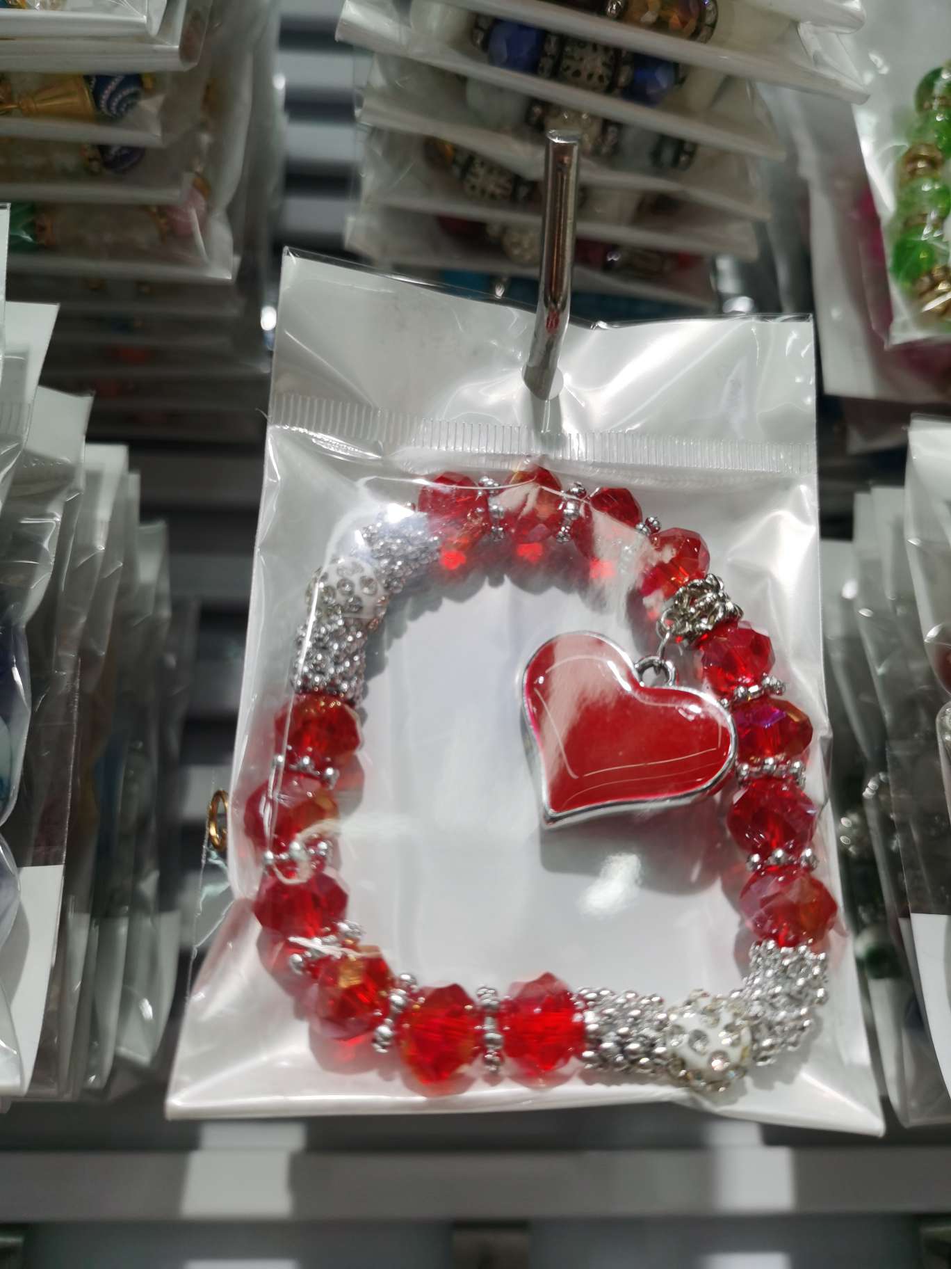Heart-shaped bracelet
