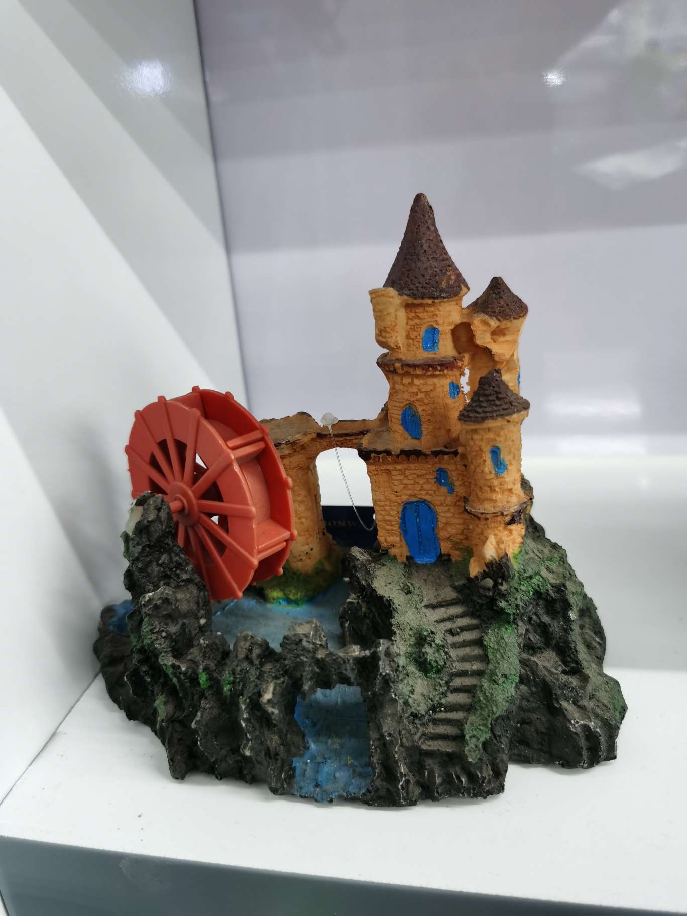 Fish Shadow Aquarium resin Craft Simulation Castle Fish Tank landscape details Picture