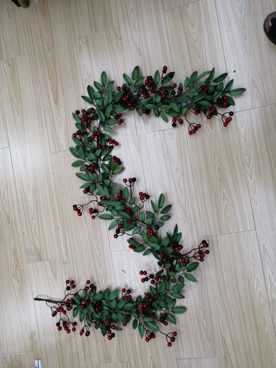 Ice strip Red Fruit vine powder single white fruit forked fruit artificial plant 333 Application Scenario