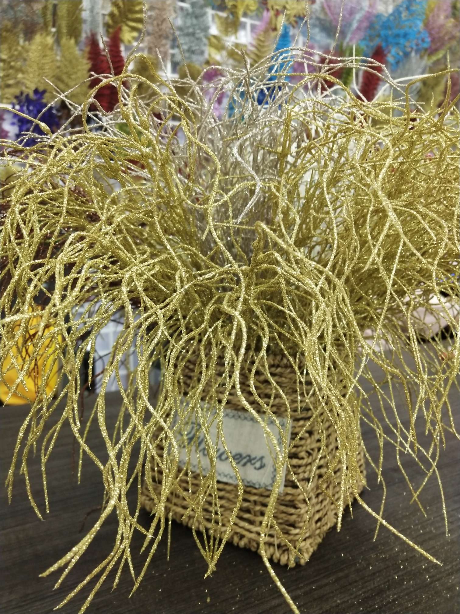 Twelve dragon beard grasses