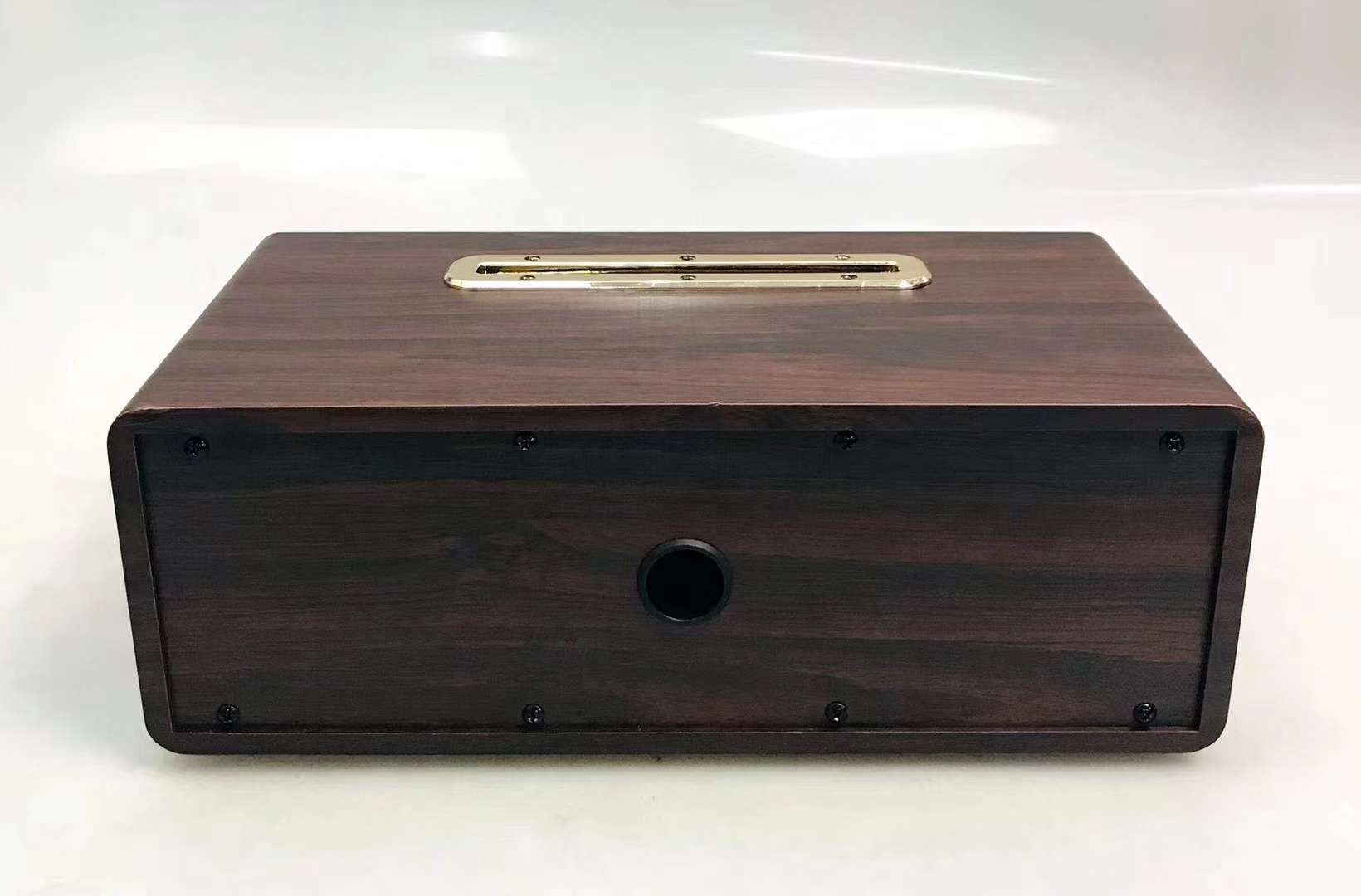 Solar charger UsB Bluetooth Application Scenario