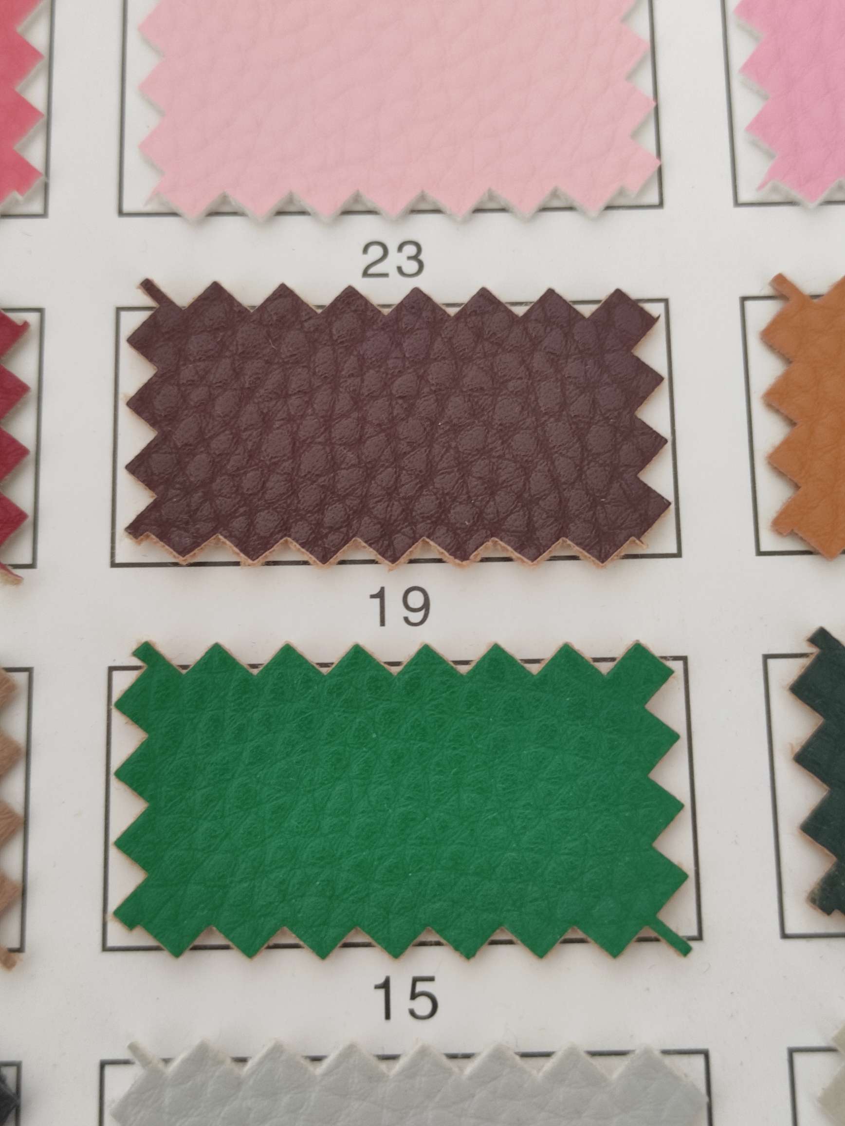 Nan Guo Lychee, a large quantity of high, medium and low-grade leather fabrics in stock, direct sales from the manufacturer. Best-selling new high, medium and low-grade bags in stock details Picture