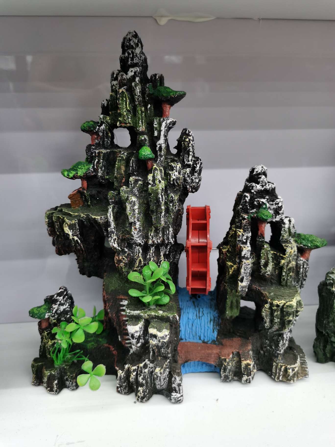 Fish Shadow Aquarium Fish Tank landscape Decoration artificial rockery details Picture