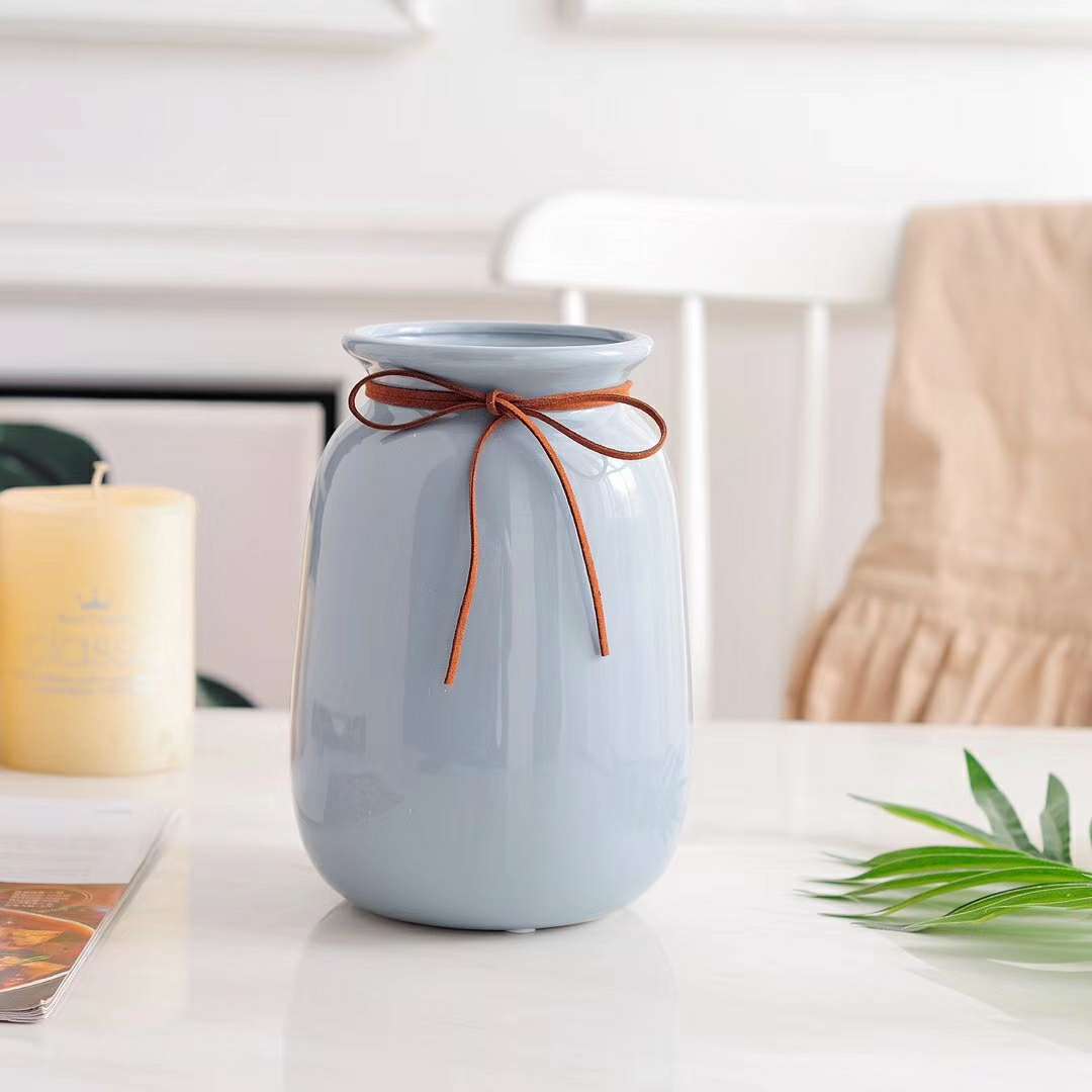 Round belly vase thumbnail