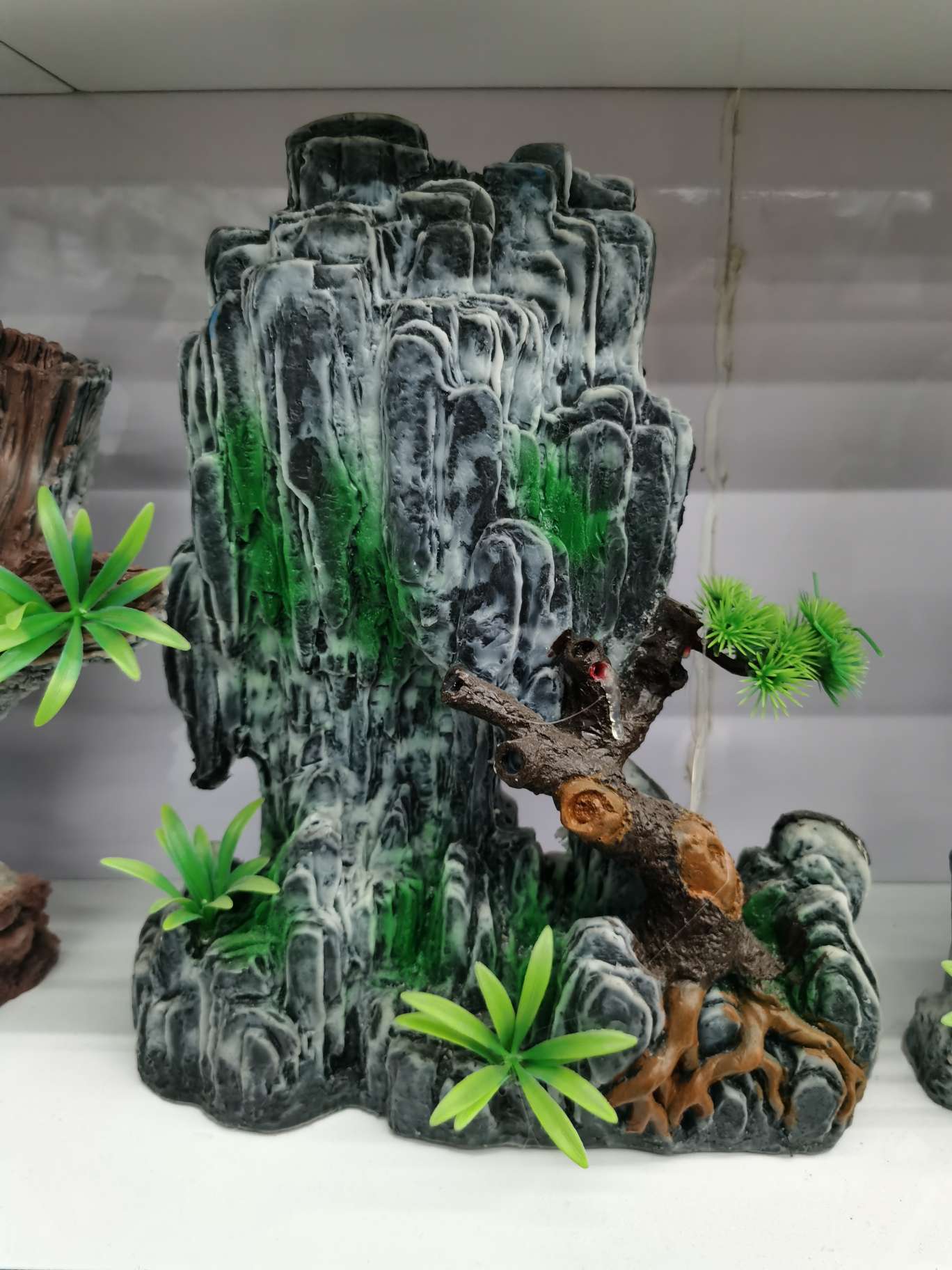 Fish Shadow Aquarium Fish Tank landscape Simulation resin artificial Rockery ornament