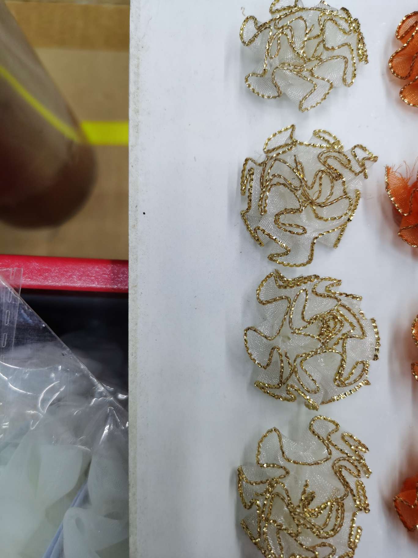 白色三分金边产品图