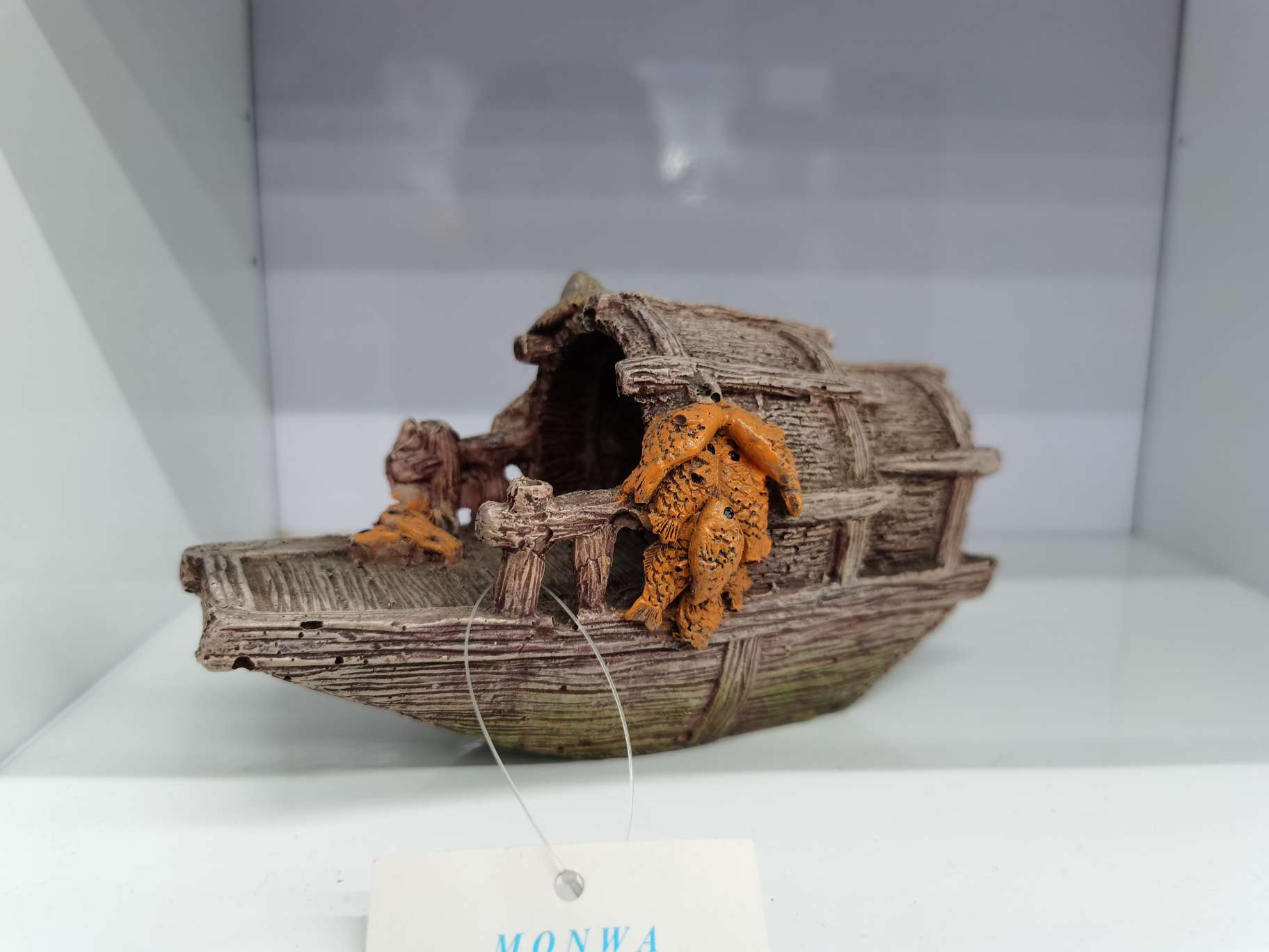 Fish Shadow Aquarium Resin handicrafts, fish tank landscaping, small fishing boat ornaments