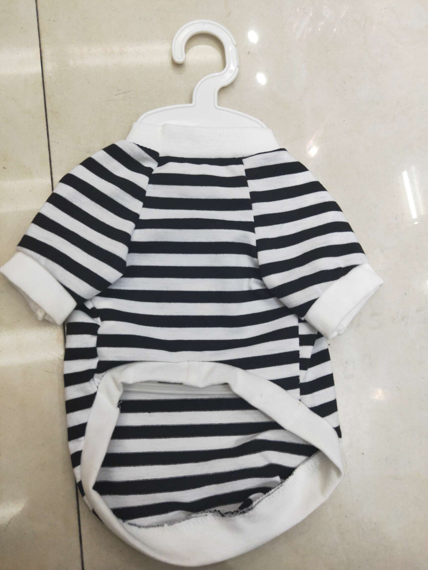 宠物条纹衣服产品图