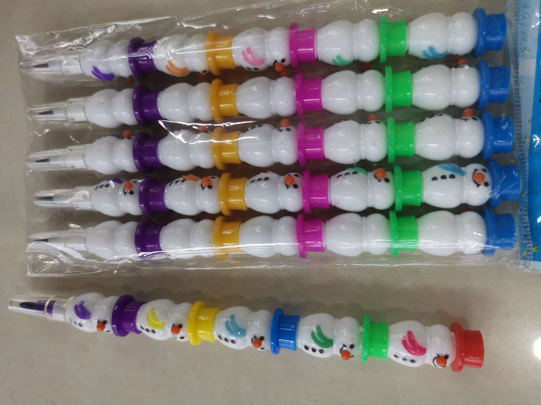 Snowman-shaped bullet pen details Picture