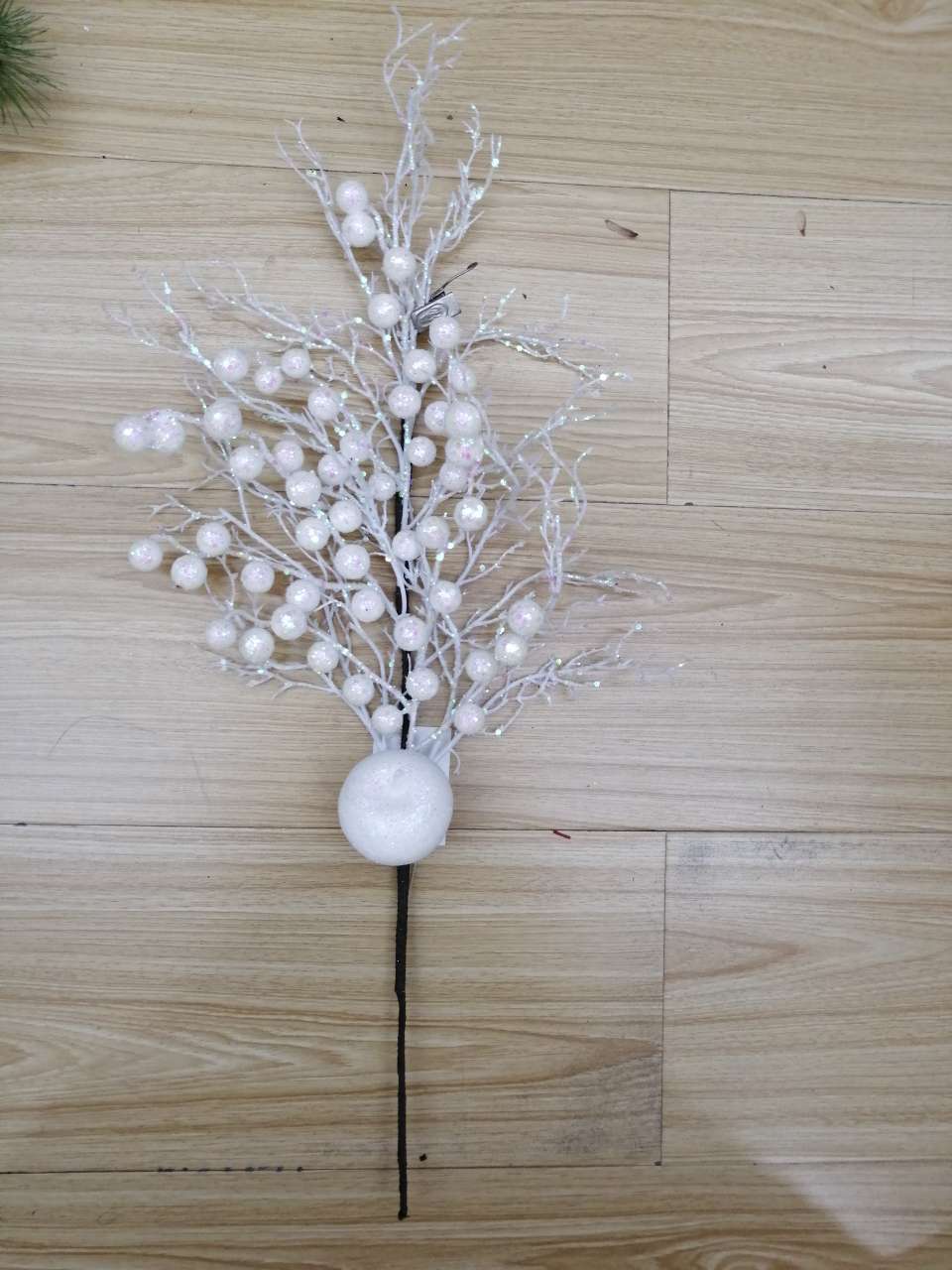 Tree root fruit fork apple sprinkled with seven-color powder, single white fruit fork fruit simulation plant