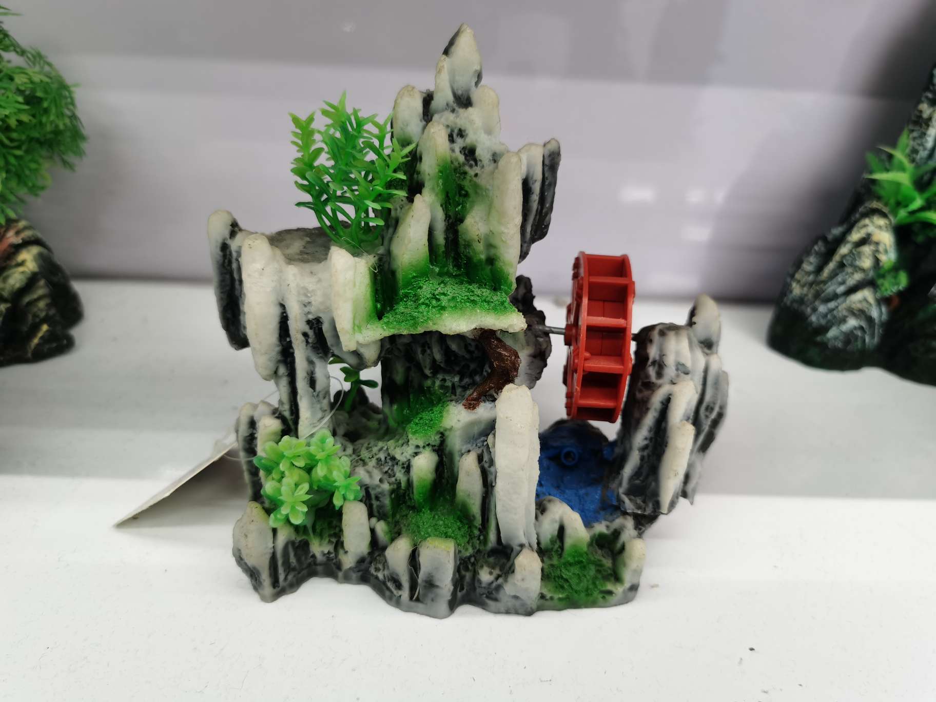 Fish Shadow Aquarium Resin rockery Snow Mountain ornaments Fish tank decorative handicrafts details Picture