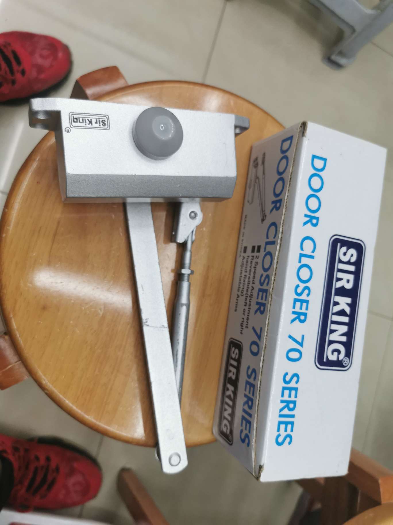 Large door closer machine