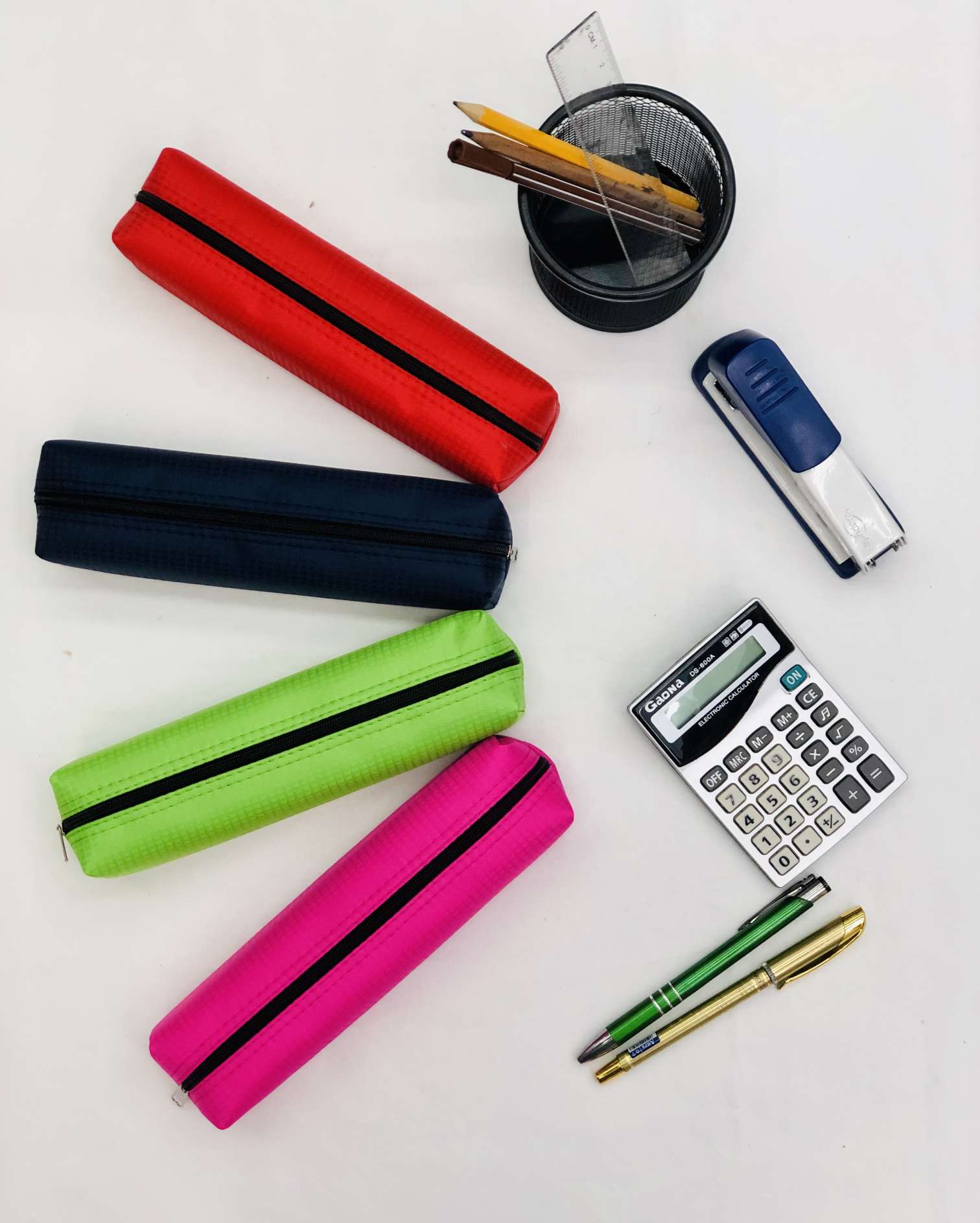 牛津笔袋帆布笔袋韩版笔袋网红笔袋PVC笔袋创意笔袋大容量笔袋圆筒笔袋学生笔袋多功能笔袋印客人L0gO广告笔袋新潮笔袋收纳