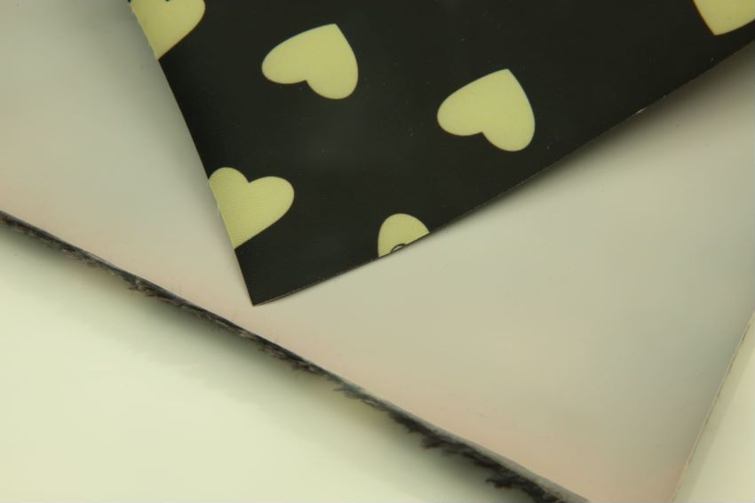Factory direct sales, low price wholesale, hot-selling leather 230 twill heart print series details Picture