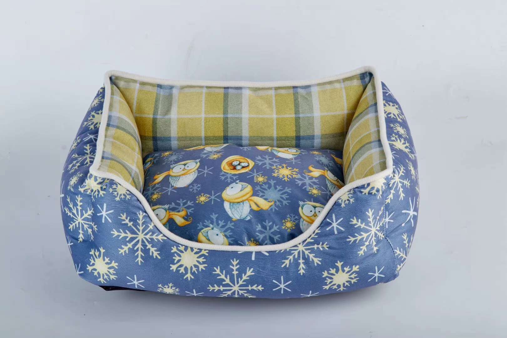 拒绝庸俗
我本人比较偏爱的一款三件套色宠物宝宝窝！绝对值得细品详情图9