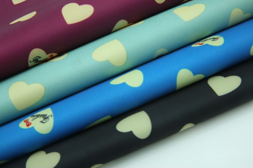 Factory direct sales, low price wholesale, hot-selling leather 230 twill heart print series Specification image