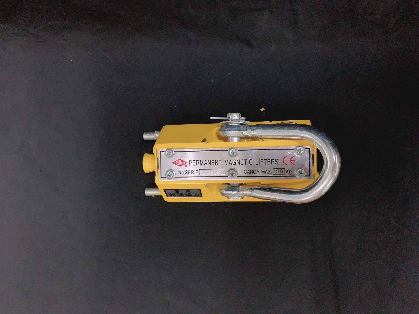 High-quality permanent magnetic suction cups and permanent magnetic force hoists from the manufacturer of lifting permanent magnetic suction cups and round steel lifting gear undefined
