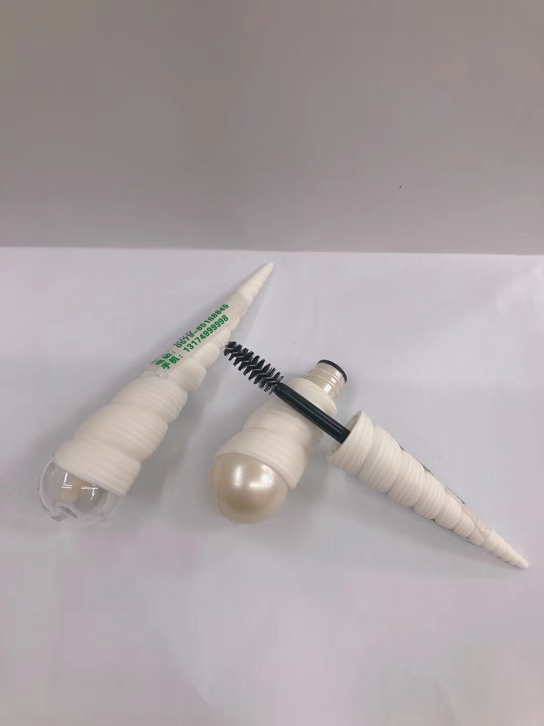 Mascara Tube Item Picture