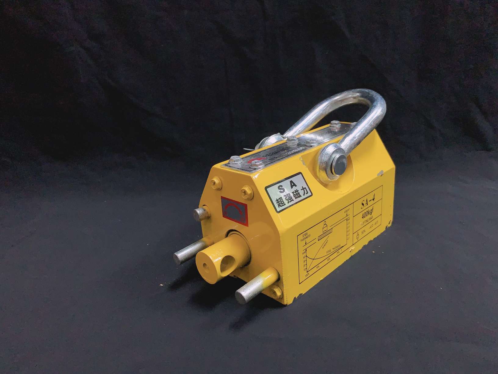 High-quality permanent magnetic suction cups and permanent magnetic force hoists from the manufacturer of lifting permanent magnetic suction cups and round steel lifting gear Application Scenario