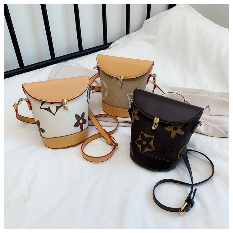 Bucket bag woman 2020 new fashion fashion versatile retro old lady bag simple print one-shoulder cross-body bag