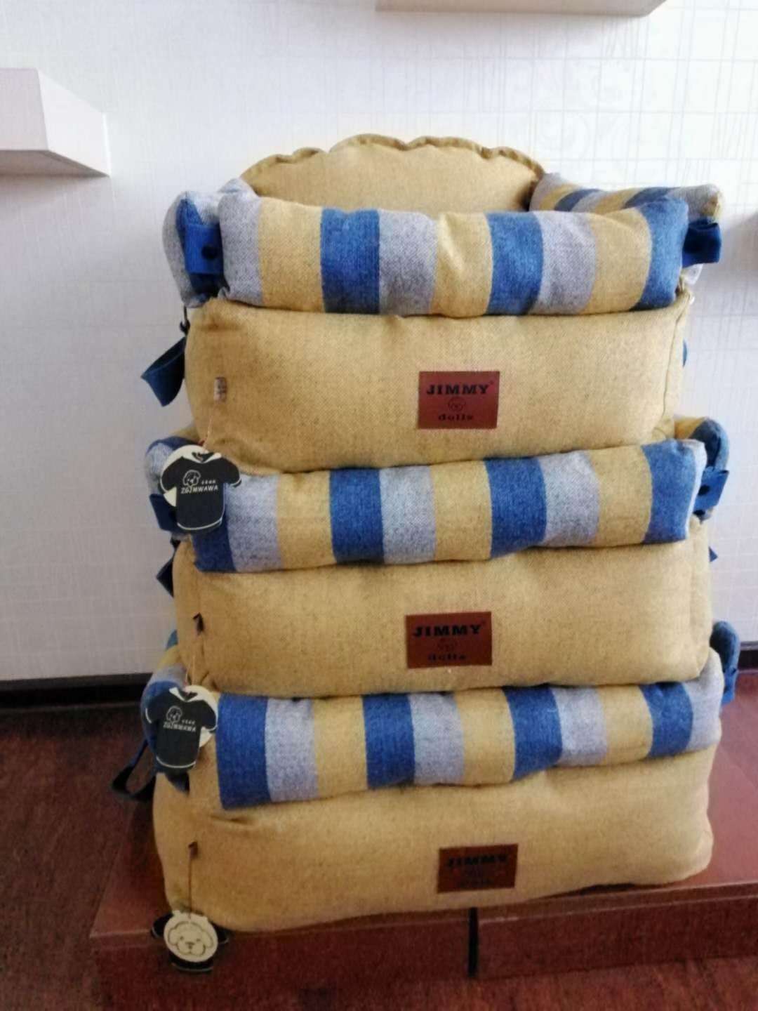 秋冬新款宠物宝窝以及窝垫，款式新颖品种繁多。是爱宠们过冬必备品！详情图8