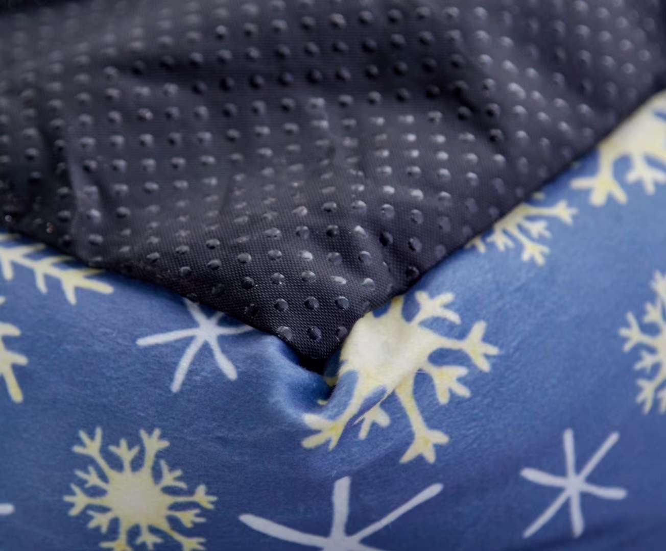 拒绝庸俗
我本人比较偏爱的一款三件套色宠物宝宝窝！绝对值得细品详情图7