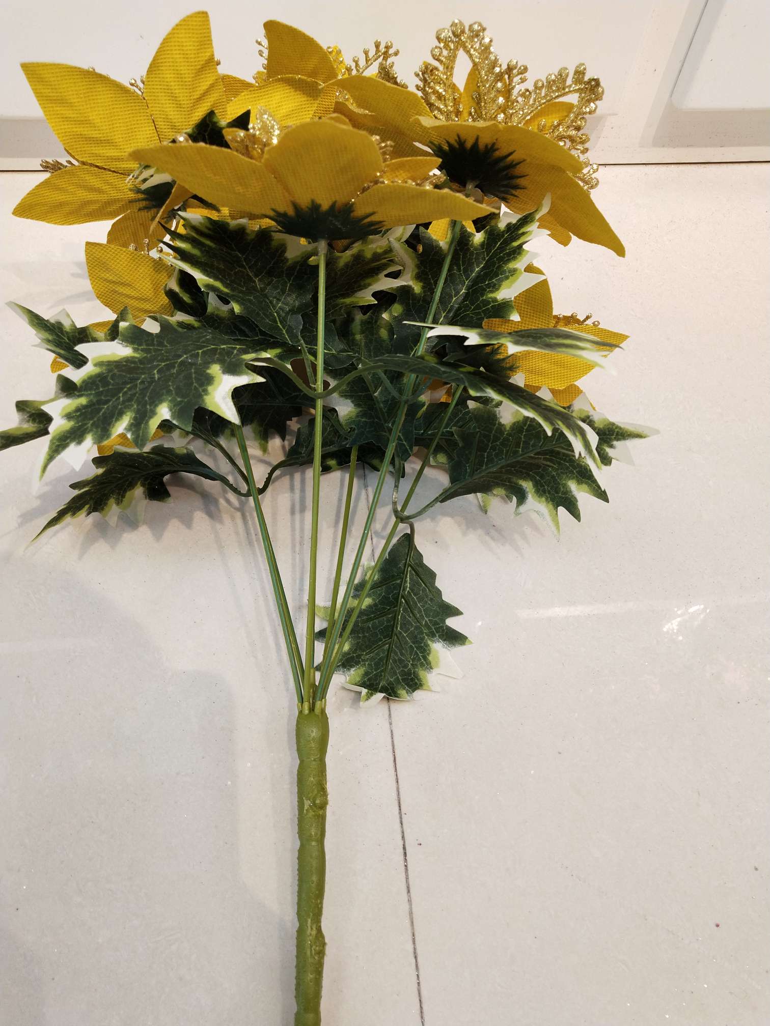 Seven shaped Christmas flowers Application Scenario