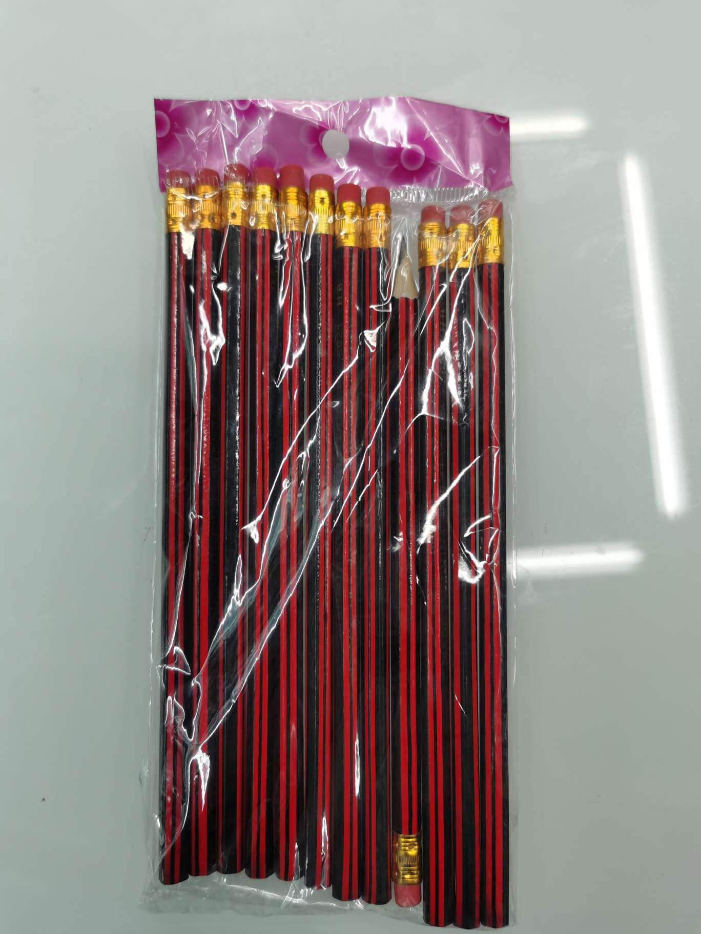 HB Red and black draw a pencil details Picture