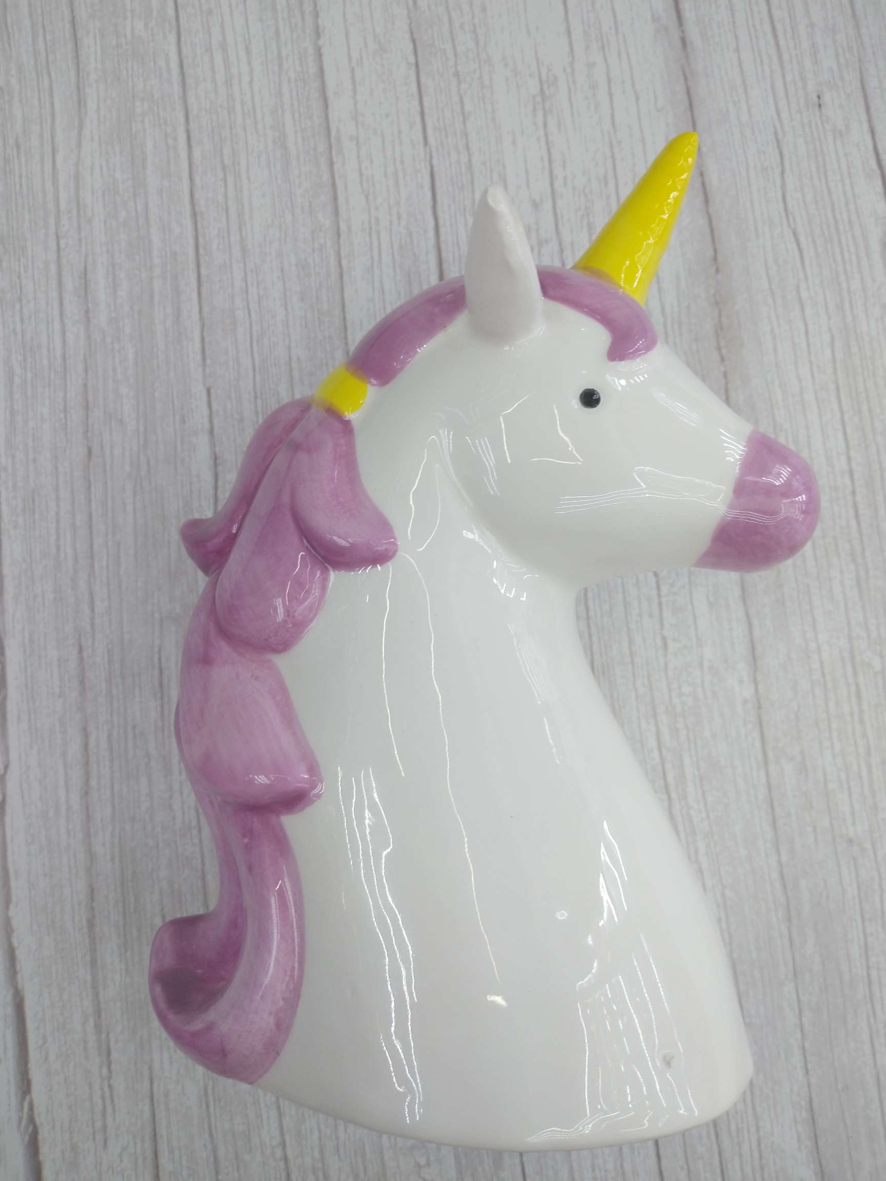 Unicorn piggy bank, ceramic decorative handicrafts, ceramic craft soft furnishings, Nordic Specification drawing