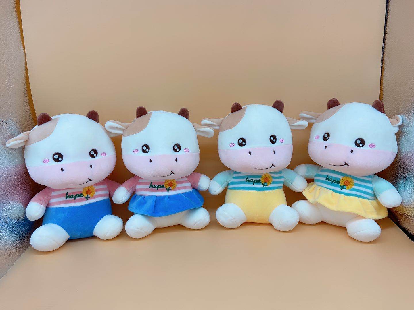 25 cm new children's plush toy couple style clothes striped cow throw pillow Cute cow doll birthday gift