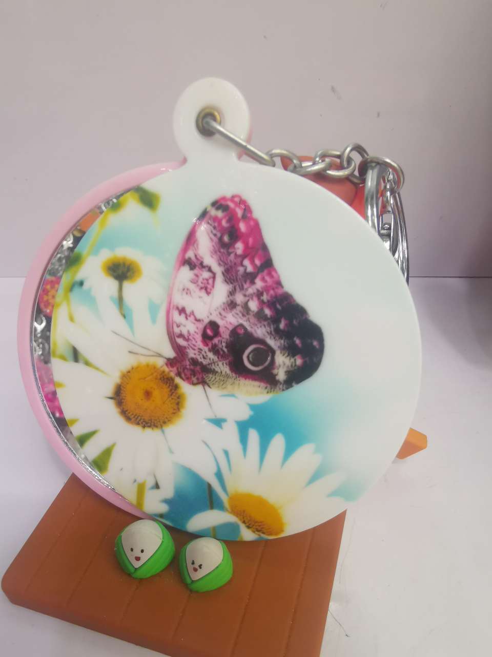 韩版时尚新款内销外贸个性定制，随身钥匙扣镜子，滑盖镜子，女生，学生包包挂件，蝴蝶镜子