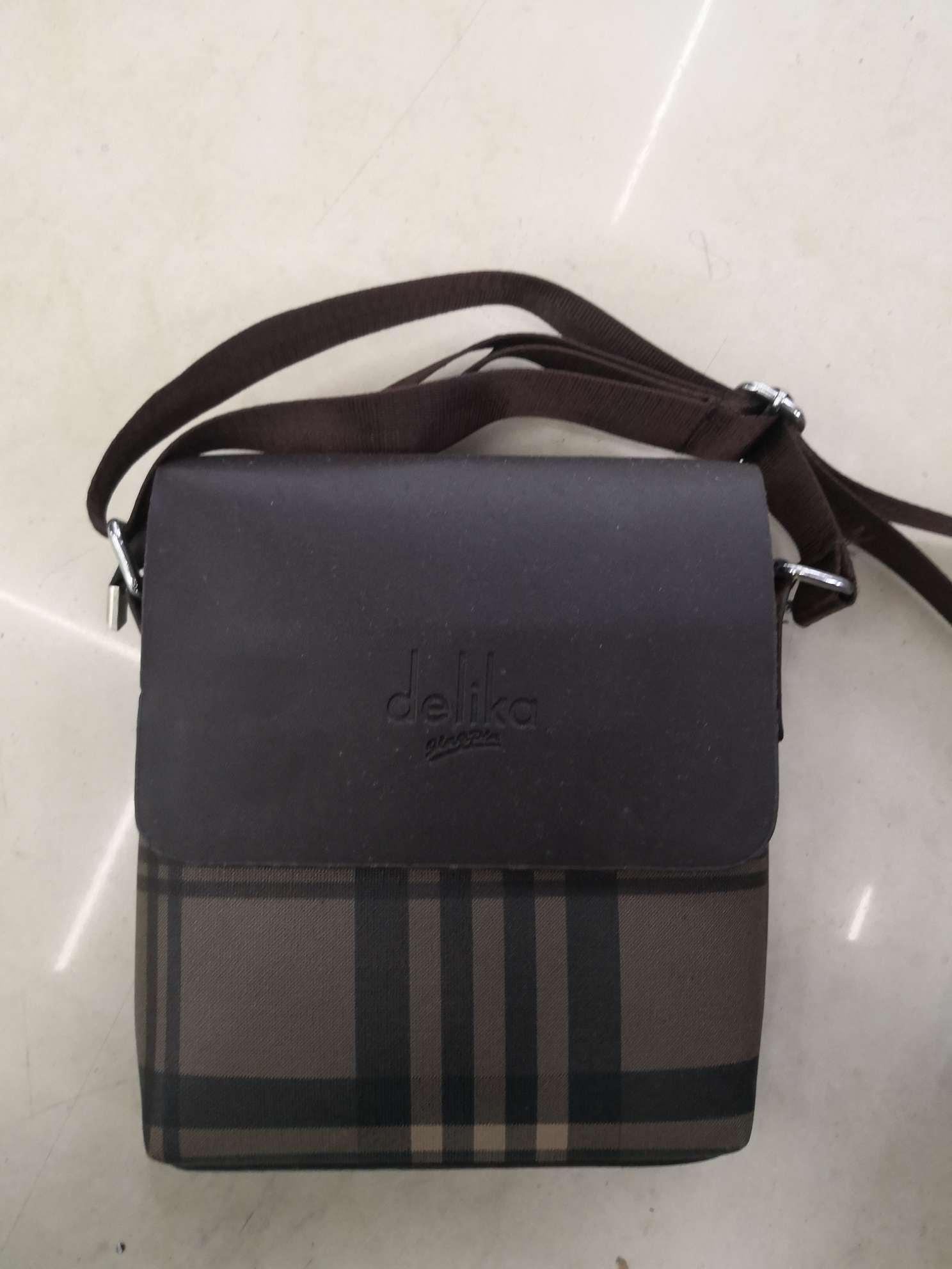 Trendy Korean striped crossbody bag for men