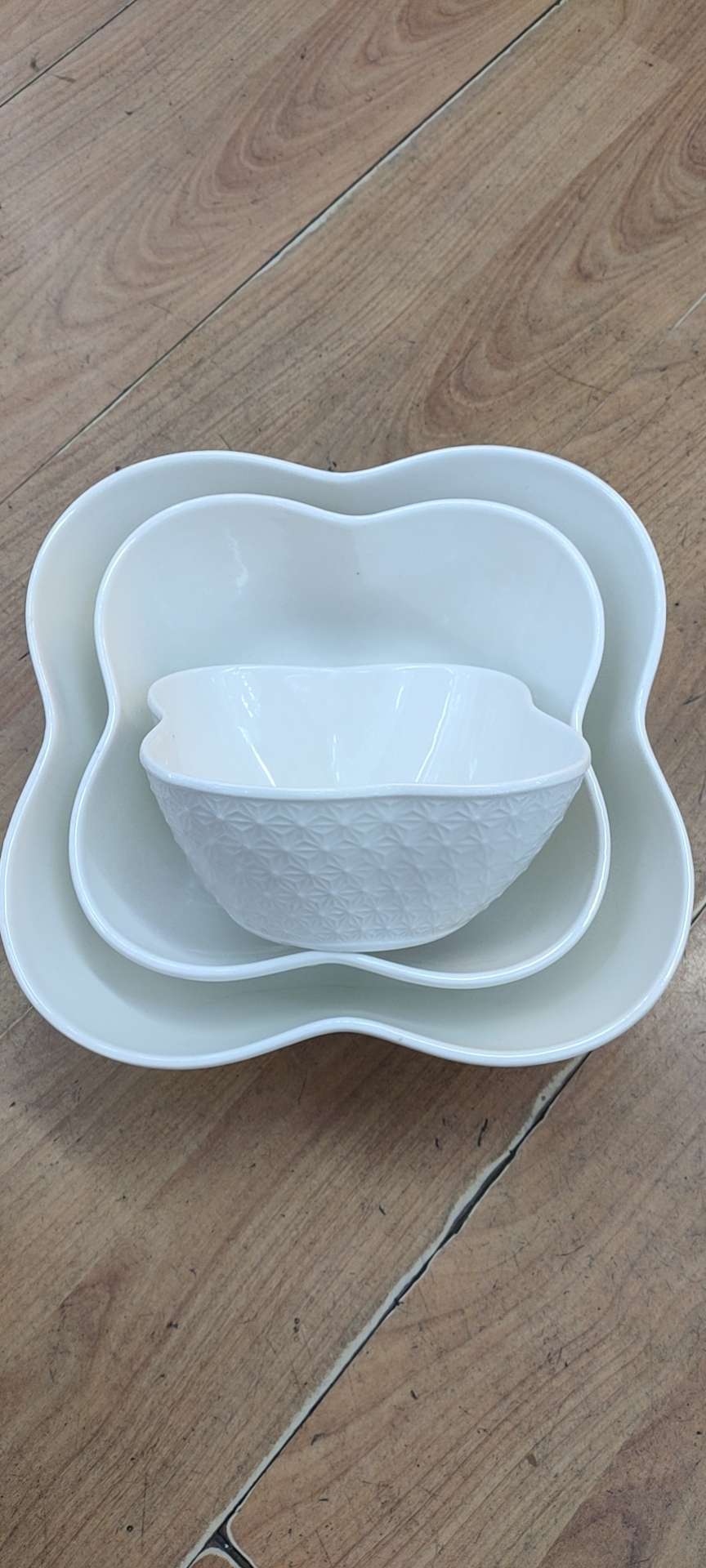 Three-Piece Snow Bowl Set, In Stock