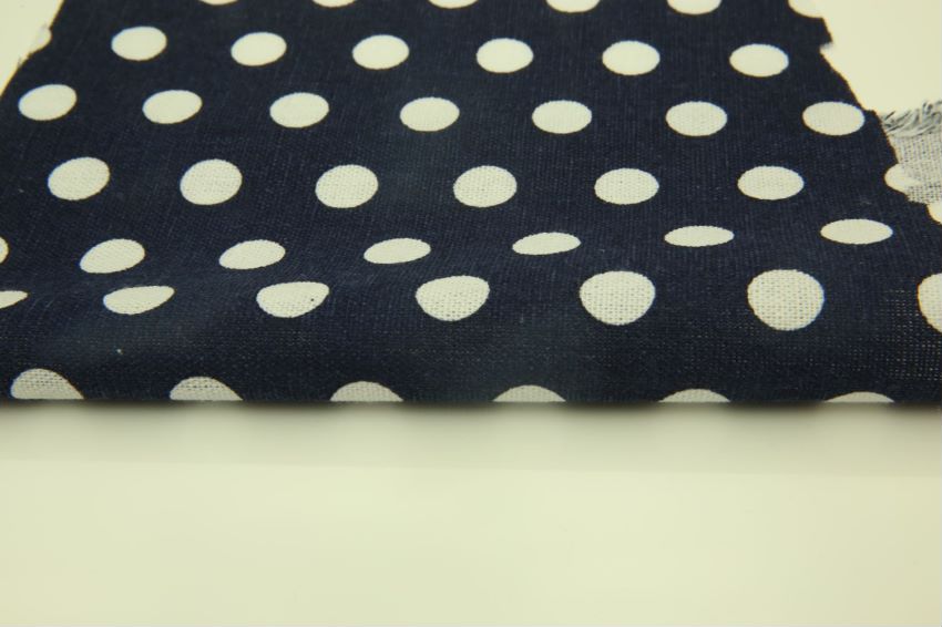 Factory direct sales, low prices and wholesale of popular leather polka dot prints Item Picture