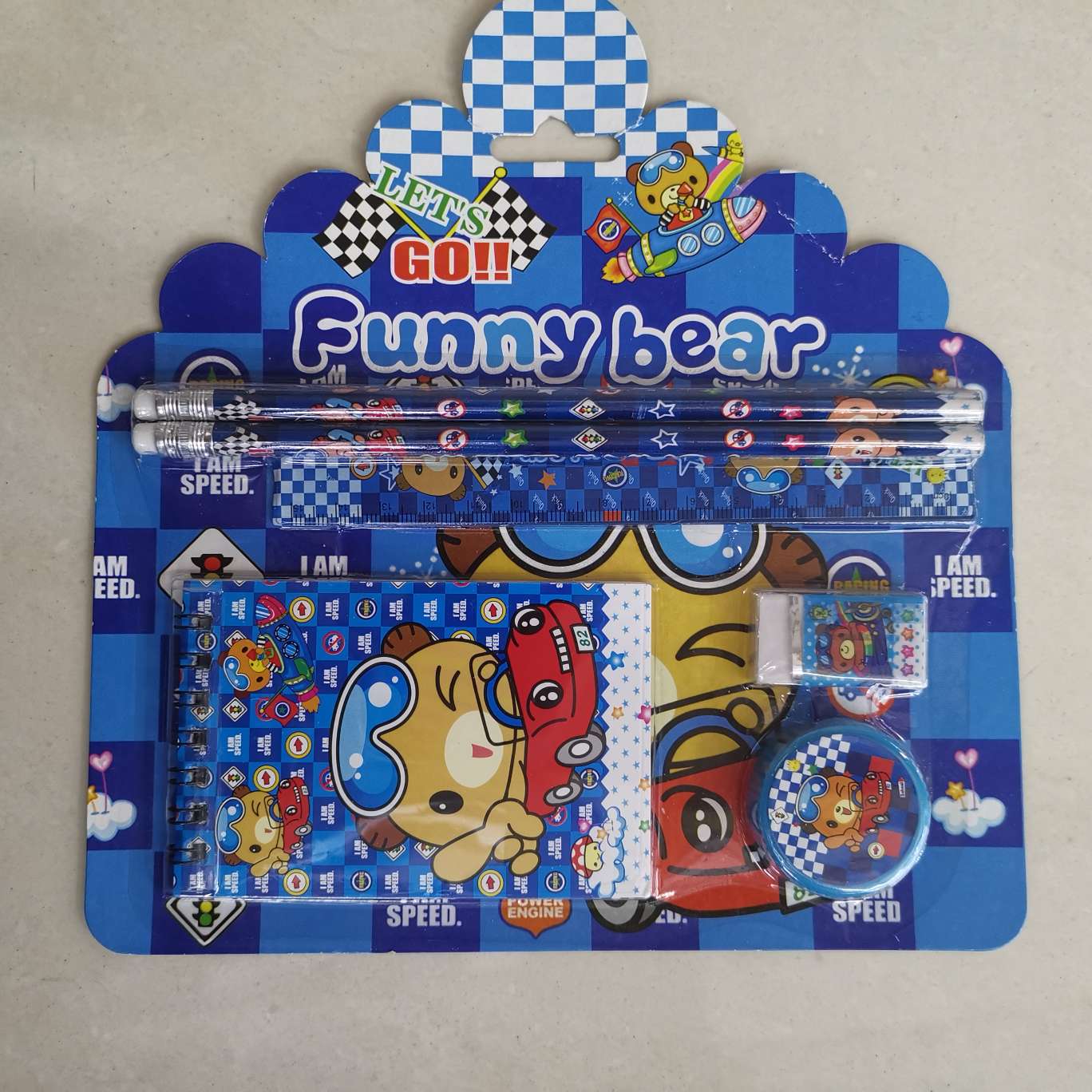 A 6-piece set of card-absorbing stationery details Picture