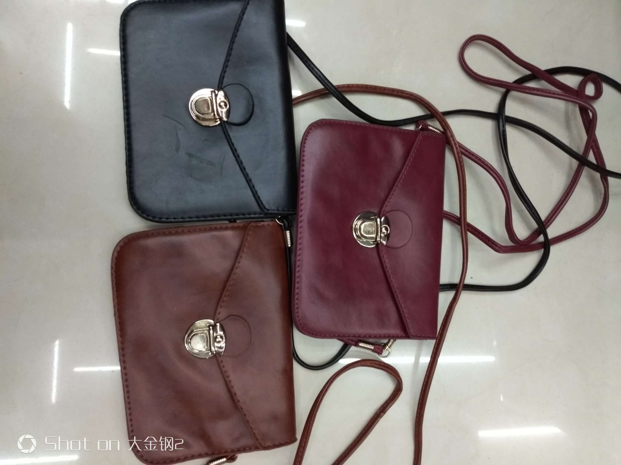 女式皮料包