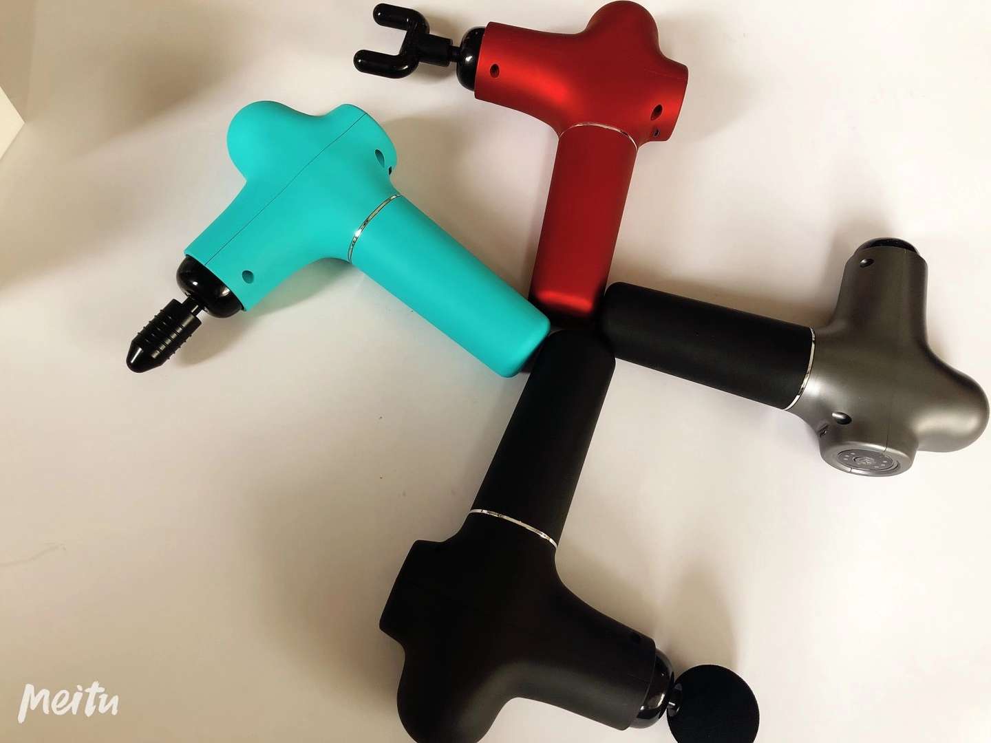 迷你型四头肌肉筋膜枪  按摩器1