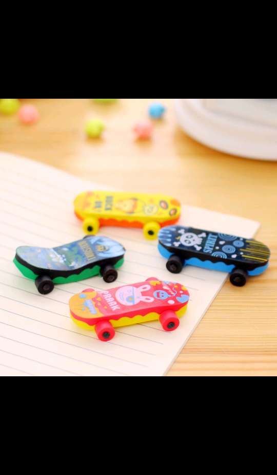 厂家批发 创意可爱卡通滑板橡皮擦学习文具用品儿童幼儿园礼品产品图