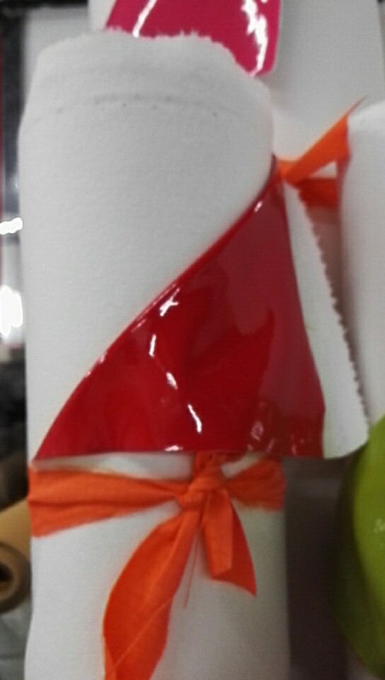 厂家直销彩色漆皮鱼子纹pu皮革镜面软包皮革产品图