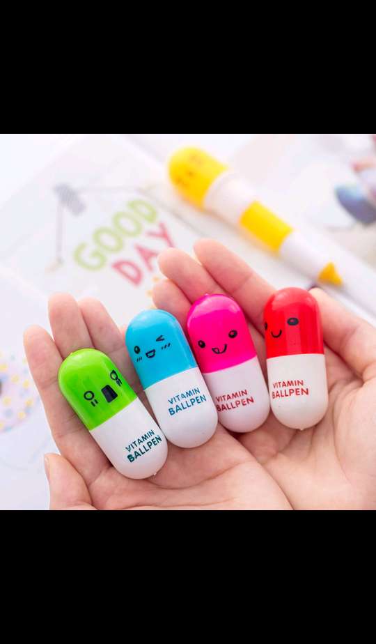 厂家批发创意可爱卡通药丸圆珠笔logo定制广告笔活动礼品赠品印刷细节图