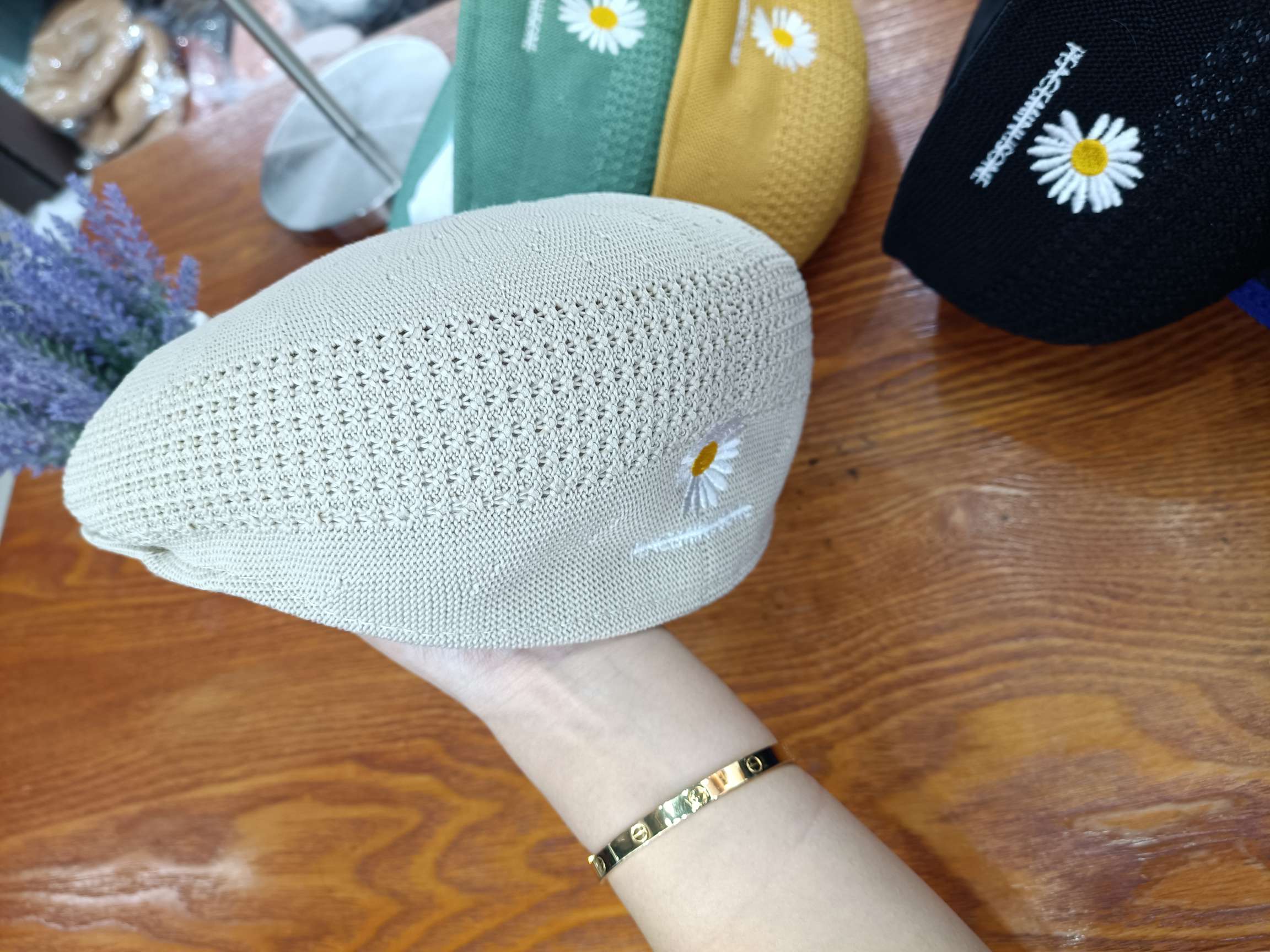 Reverse Hat Hollowed Out Beret Spring And Autumn Hat undefined