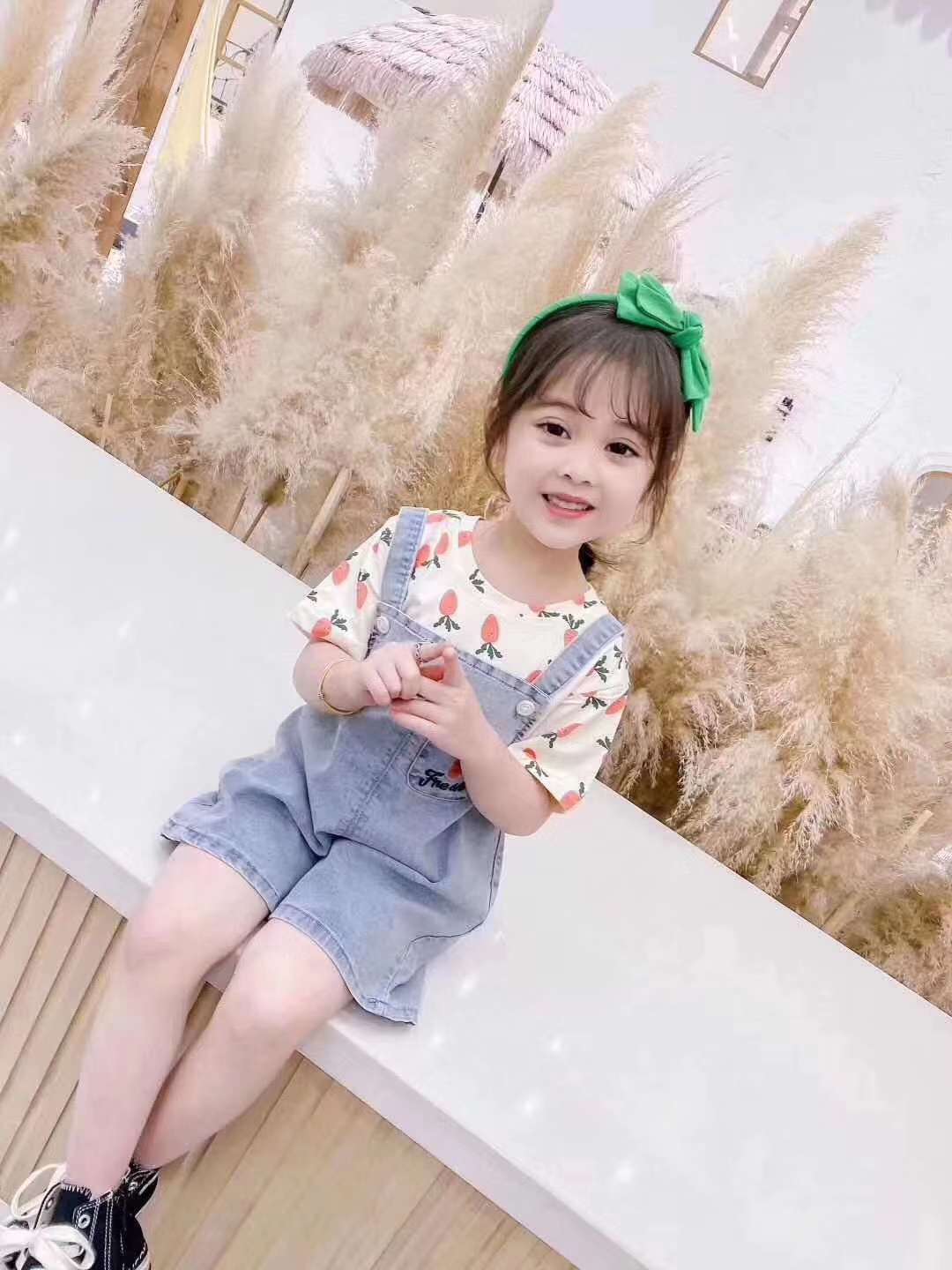 overalls thumbnail