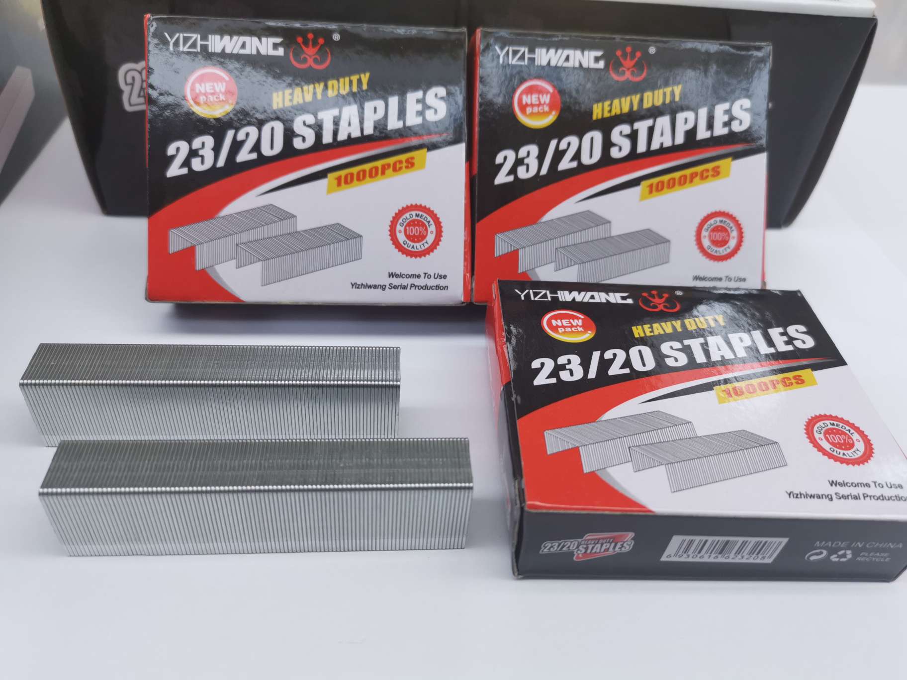 Yizhi King A23/20 thick layer nail can nail 120 pages of paper. Each piece comes in 200 boxes, with 10 small boxes and one medium box undefined