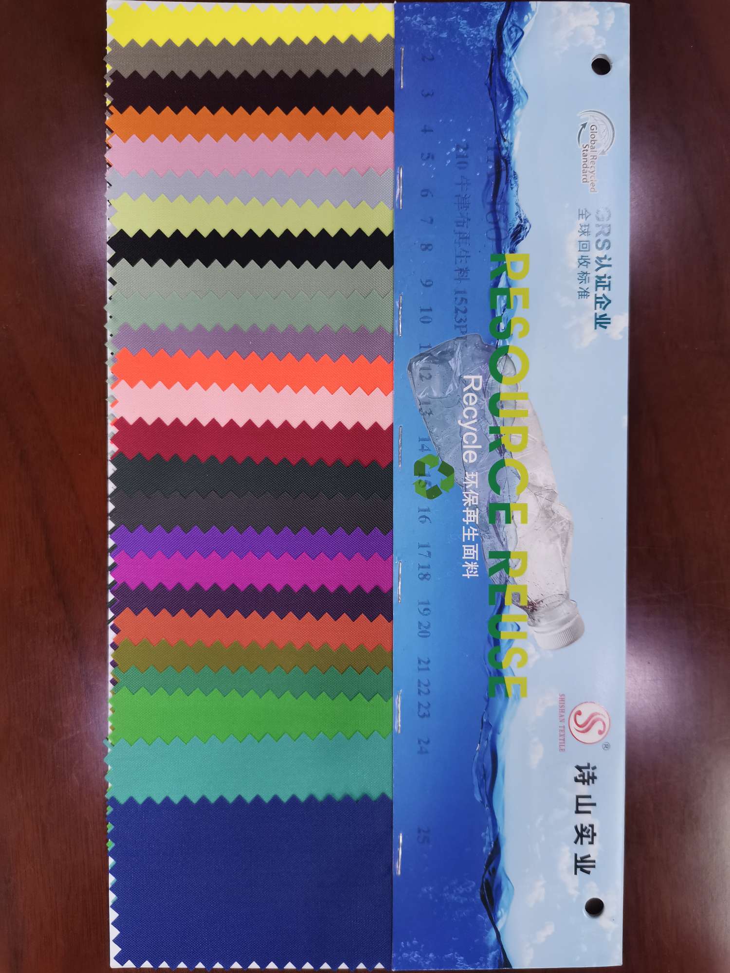 Factory direct sales of the best-selling new 210 Oxford cloth recycled material - 3 leather, large stock of high, medium and low grade luggage, sofa, shoe materials and fabrics details Picture